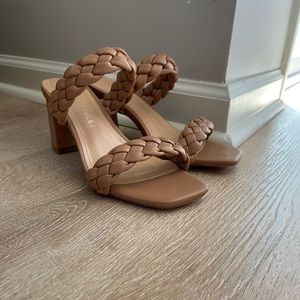 Sincerely Jules Tan Double Braid Band Croc Embossed Block Heels Womens 6.5